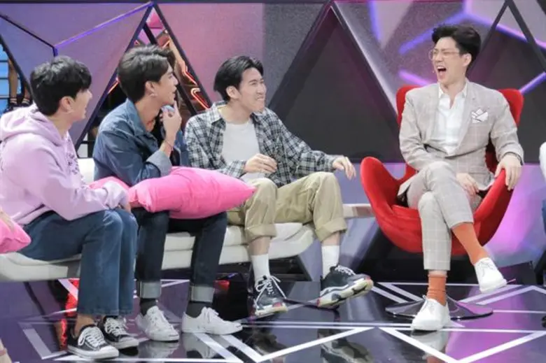 แฟนคลับลุ้นเป็นคู่จริง!  “ออฟ-จุมพล” ดาเมจแรง สไตล์นี้หล่อตี๋กระชากใจ