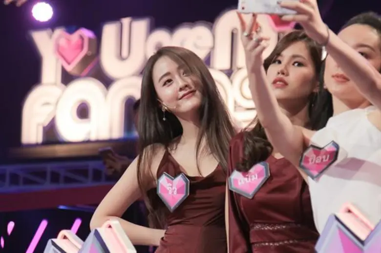 แฟนคลับลุ้นเป็นคู่จริง!  “ออฟ-จุมพล” ดาเมจแรง สไตล์นี้หล่อตี๋กระชากใจ