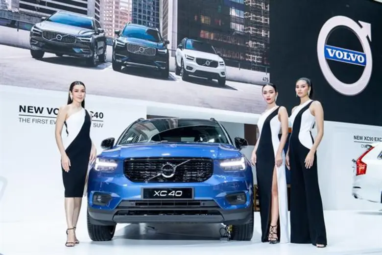 วอลโว่ จัดแสดงสุดยอดนวัตกรรมยานยนต์ครั้งยิ่งใหญ่ นำขบวนโดย XC40 พร้อมเงื่อนไขผ่อนชำระเพียง 19,xxx บาท/เดือน การตกแต่งแบบ R-Design สำหรับทุกรุ่นตั้งแต่ XC40 จนถึง XC90
