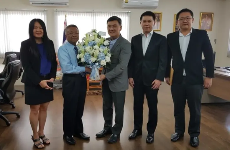 นายสุรเดช มุขยางกูร ประธานกรรมการบริหาร S...