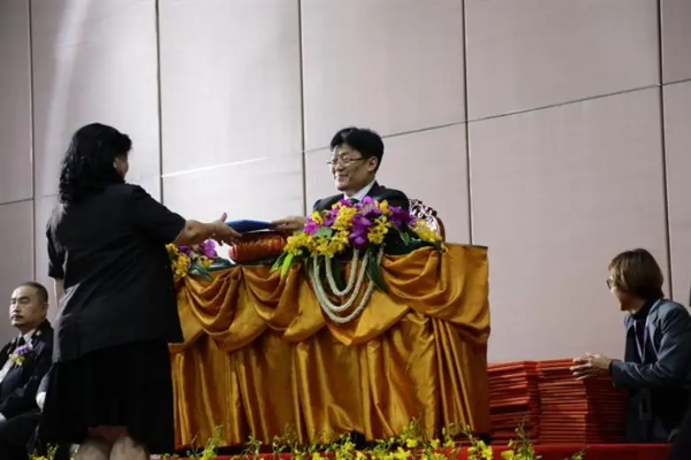 สถาบันคุณวุฒิวิชาชีพร่วมกับสมาคมการศึกษาเ...