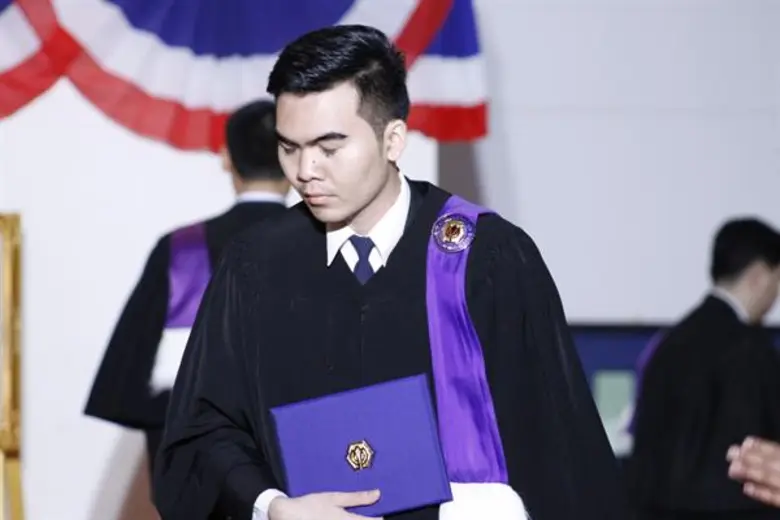 ม.ศรีปทุม ชลบุรีจัดพิธีประสาทปริญญาประจำปีการศึกษา 2560