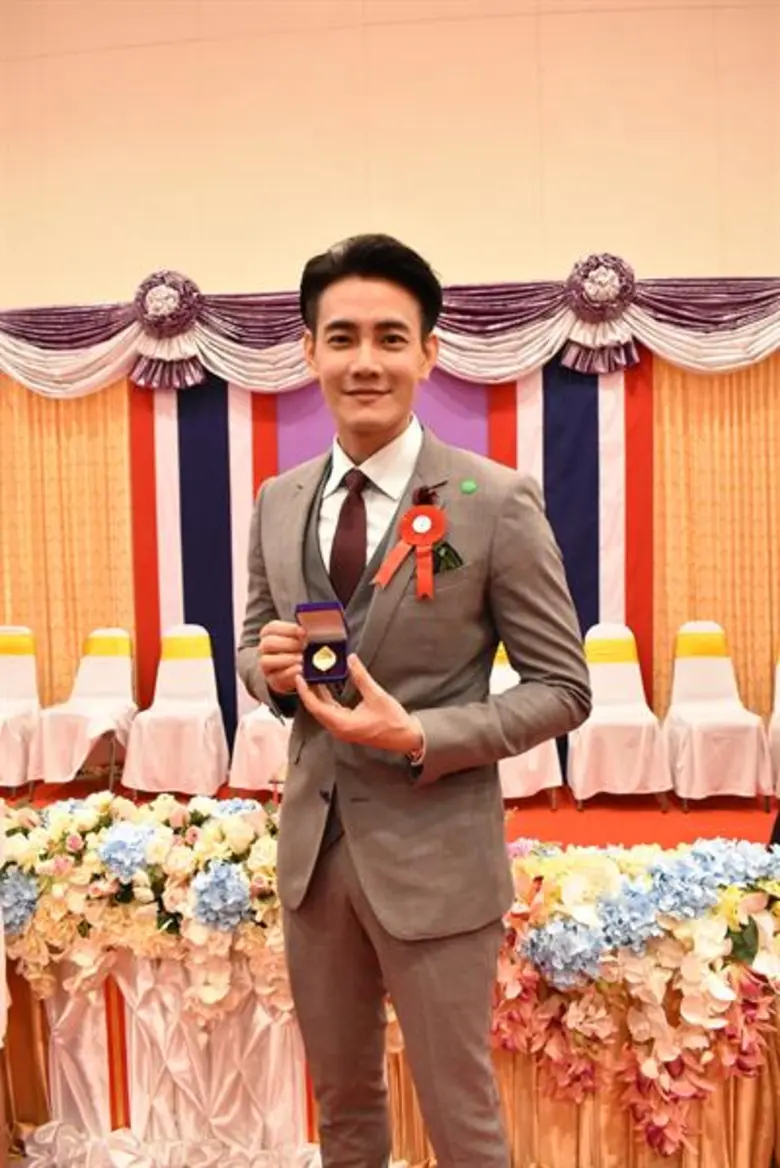 ประพฤติตัวดี เป็นแบบอย่างที่ดีของสังคม แล...