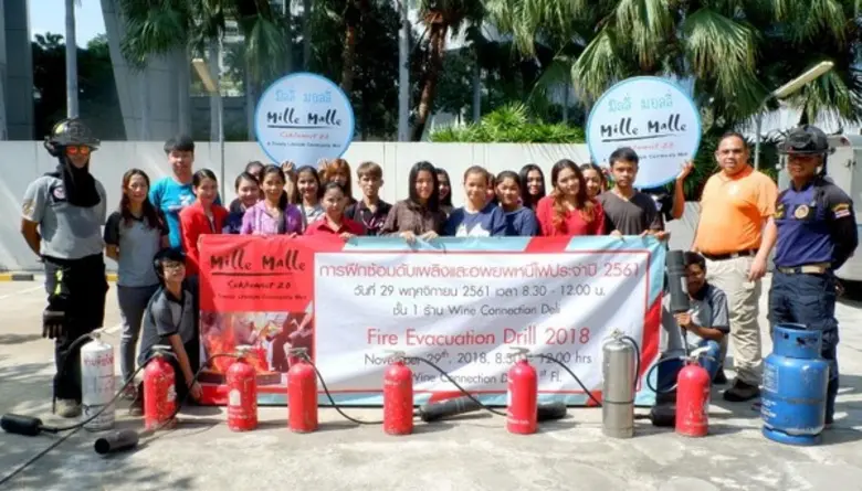 ศูนย์การค้ามิลลี่ มอลลี่ สุขุมวิท 20 จัดก...