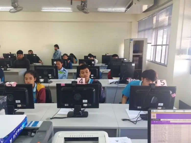 สนพ.นครพนม ร่วมสถาบันการศึกษา จัดทดสอบมาต...