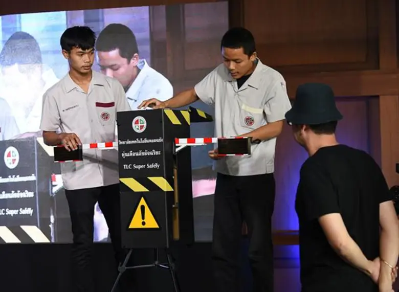 นิสิตมหาวิทยาลัยเกษตรศาสตร์ และทีมวิทยาลัยเทคนิคสุราษฎร์ธานี คว้ารางวัลชนะเลิศโครงการทุนการศึกษา Go Further Innovator Scholarship 2018