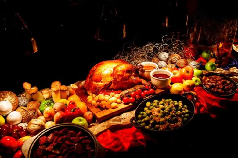 เชิญคุณมาร่วมเฉลิมฉลองส่งท้ายปีเก่าและต้อ...