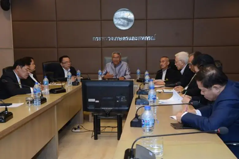 นายวิวัฒน์ ศัลยกำธร รัฐมนตรีช่วยว่าการกระ...