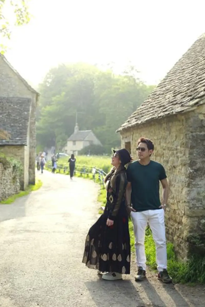 ทีวีไกด์: รายการ "หนีเที่ยวกัน" เด็ดสุดเมืองผู้ดี “ฟลุค&ลี” พาดูหมู่บ้านลับ!