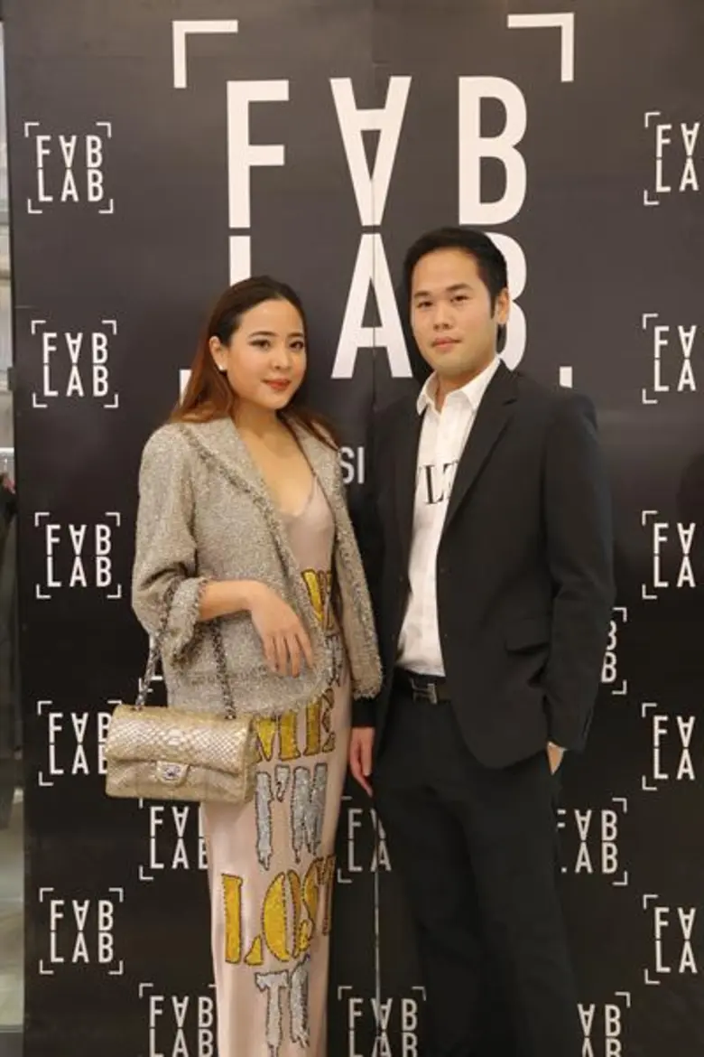 สาวๆ สายชิค กรี๊ดสนั่น เพราะ คุณศิรดา หัน...