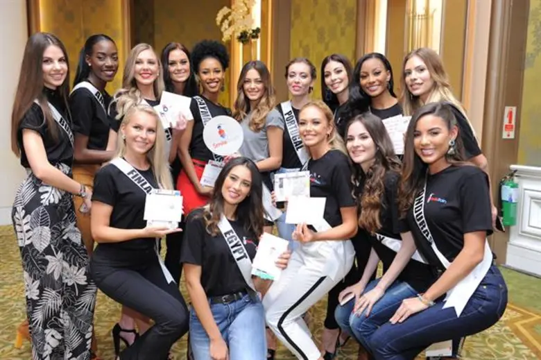 จบภารกิจแรกสุดชื่นมื่น สาวงามผู้เข้าประกวดมิสยูนิเวิร์ส 2018 ร่วมกิจกรรมเพื่อเด็กปากแหว่งเพดานโหว่ พร้อมล่องเจ้าพระยา ชมวัดอรุณฯ