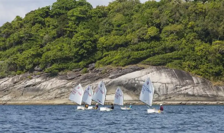 การแข่งขันเรือใบชิงถ้วยพระราชทานภูเก็ตคิง...