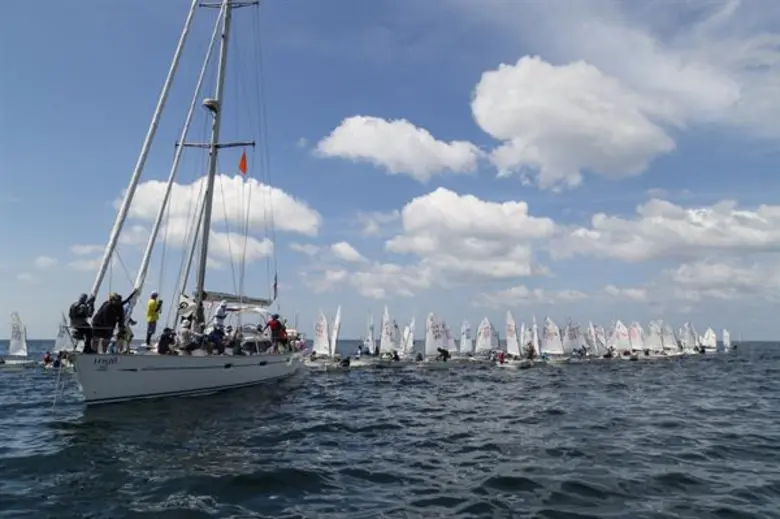วันที่ 2 เรือใบเล็ก “อินเตอร์เนชั่นแนล ดิงกี้ คลาส” ศึกคิงส์คัพรีกัตต้าผู้นำกลุ่มโชว์ฟอร์มเยี่ยมทั้งออพติมิสต์และเลเซอร์