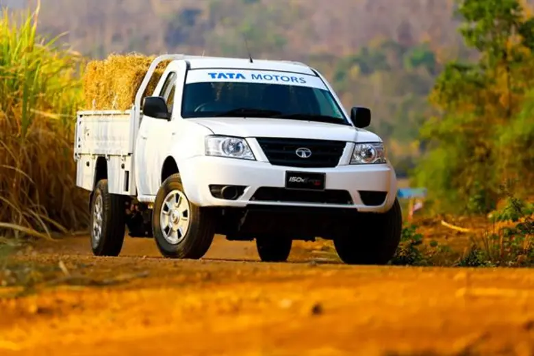 ทาทา มอเตอร์ส จัดแคมเปญส่งท้ายปี มอบข้อเสนอพิเศษสุด รถกระบะซีนอนตอนเดียวเริ่มต้นเพียง 3.99 แสนบาท