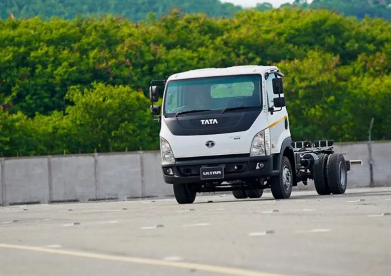 ทาทา มอเตอร์ส จัดแคมเปญส่งท้ายปี มอบข้อเสนอพิเศษสุด รถกระบะซีนอนตอนเดียวเริ่มต้นเพียง 3.99 แสนบาท