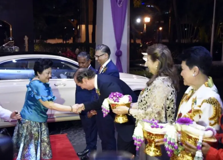 Her Royal Highness Princess Soamsawali gr...