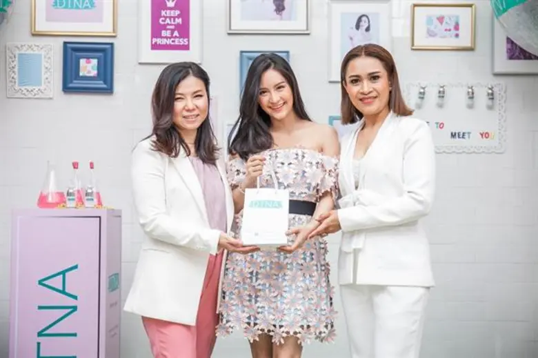 “แพร-กัสจัง” นำทีมหนุ่มสาวหน้าใส อัพเดทเทรนด์ผิวสวยสุขภาพดีกับ DTNA