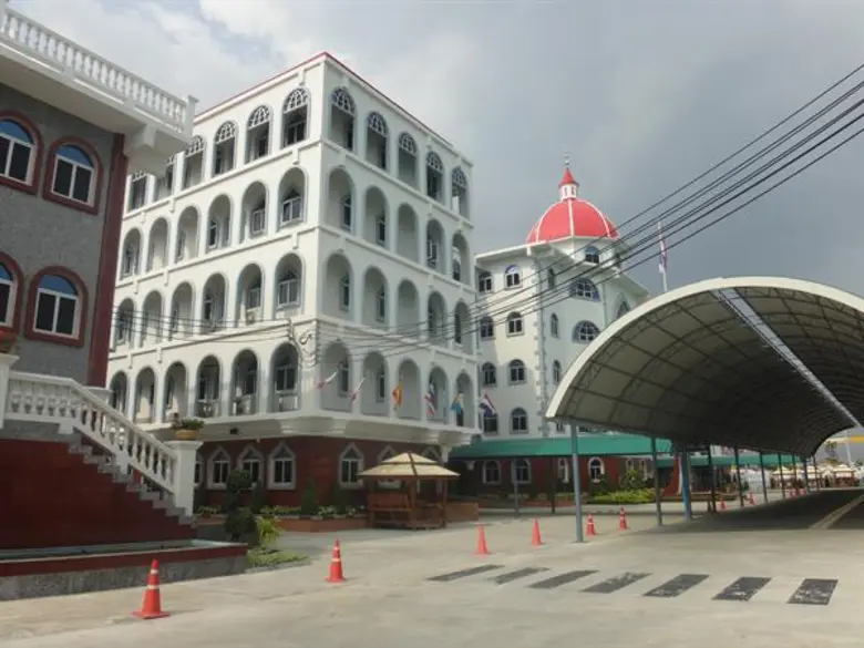 ดร.พัฒน สุวรรณสัมฤทธิ์ สถาปนิกชื่อดังของไทย พร้อมพบปะผู้ประกอบการ ในงาน “DESIGNERS’ FESTIVAL 2019” SUB INDY RAMINDRA ซอยประดิษฐ์มนูธรรม25 23 มกราคม 2562 นี้