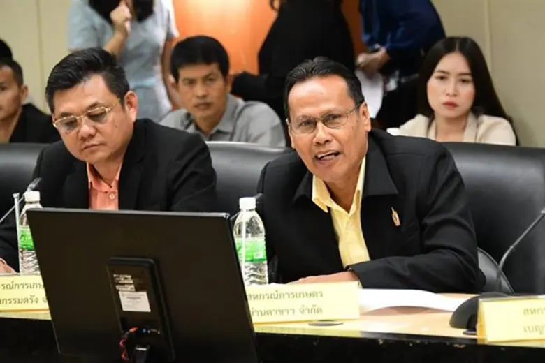 กรมส่งเสริมสหกรณ์ดัน 18 สหกรณ์สวนยางรวบรวมยางส่งออก 100,000 ตัน หลังครม.มีมติอนุมัติสินเชื่อเสริมสภาพคล่องวงเงิน 5,000 ล้านบาท