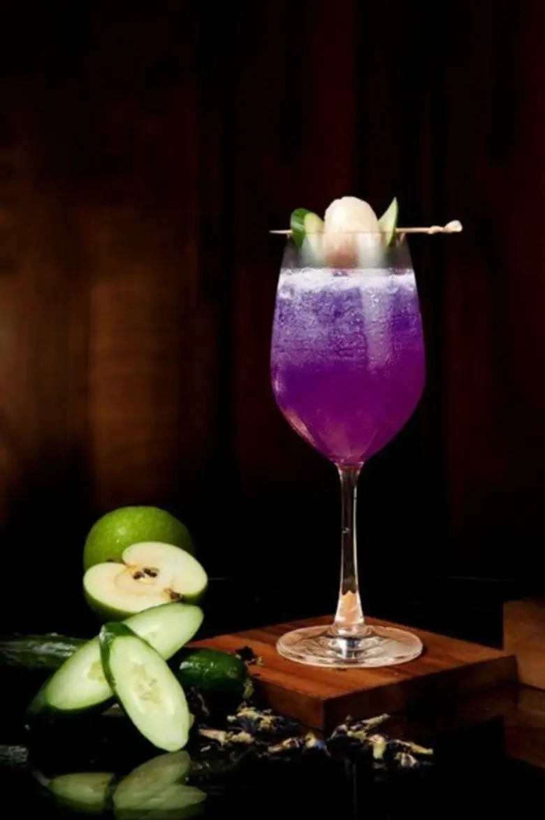 TANQUERAY CHRISTMAS GARDEN AT THE SPEAKEASY ROOFTOP BAR