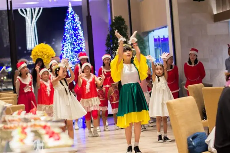 24 ธันวาคมนี้ ซานตาครอสจะโผล่ใจกลางเมือง ...