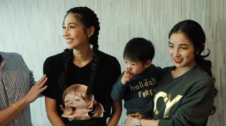 ทีวีไกด์: รายการ “เหย้าเยือนเพื่อนกัน” “แพท-บูม” ควงคู่เมาท์!! การันตีความซี้ย่ำปึ้ก