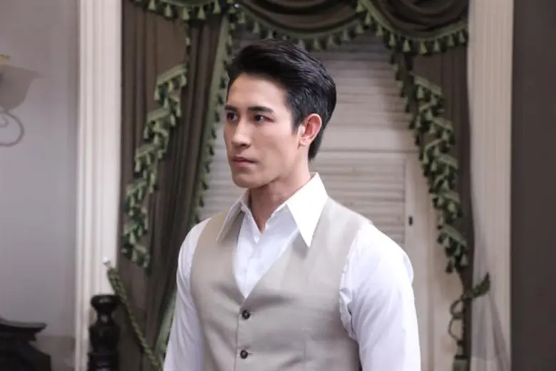 เล่นละคร "ซิ่นลายหงส์" ทางสถานีโทรทัศน์ช่...