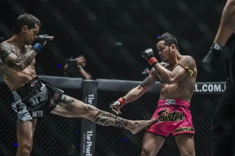 YODSANKLAI IWE FAIRTEX SCORES STUNNING KNOCKOUT VICTORY OVER LUIS REGIS KIAMRIAN ABBASOV MAKES AGILAN THANI TAP IN ROUND ONE JIHIN RADZUAN OUTLASTS JENNY HUANG IN THRILLER