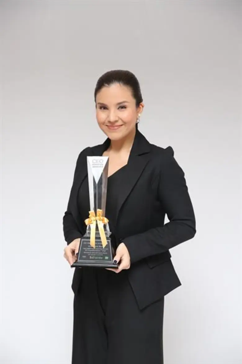 นิตยสาร SMEs สร้างอาชีพ จัดงานมอบรางวัลสุดยิ่งใหญ่ CEO Inspiration Award 2018 ปีที่ 2 คัดสรรผู้นำที่มีแรงบันดาลใจเป็นต้นแบบด้านธุรกิจกว่า 28 ท่าน ตอกย้ำภาพรวมของ SMEs ที่มีนักบริหารอย่างมีคุณภาพ