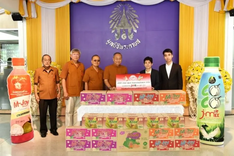 พลอากาศเอก ชลิต พุกผาสุข กรรมการและเลขาธิ...