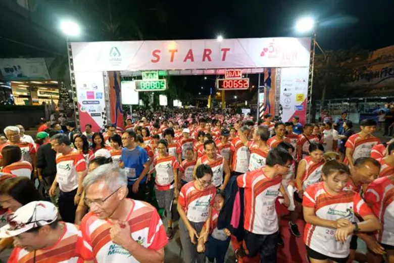 นักวิ่งกว่า 3,500 ชีวิต วิ่งด้วยใจ ไปด้วยกัน ในงาน “เดิน-วิ่งมหากุศล นครธน มินิมาราธอน ครั้งที่ 11”