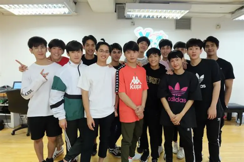 ใกล้เข้ามาทุกที สำหรับงาน "Y I LOVE YOU F...