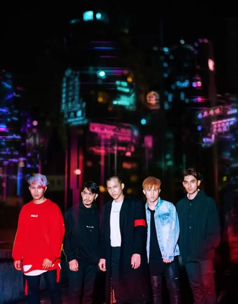 ยังคงเป็นเธอผู้เดียว คำอ้อนวอนผ่านดนตรีอินเตอร์ร็อก จาก มิดเดิลเลนส์