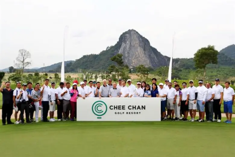 “ชาร์เตอร์ สแควร์ โฮลดิ้ง” ทุ่มงบกว่า 1,000 ล้านบาท เนรมิต “ชีจรรย์ กอล์ฟ รีสอร์ท” สนามกอล์ฟระดับไฮเอนด์ สวรรค์ของนักกอล์ฟแห่งใหม่ในเมืองพัทยา