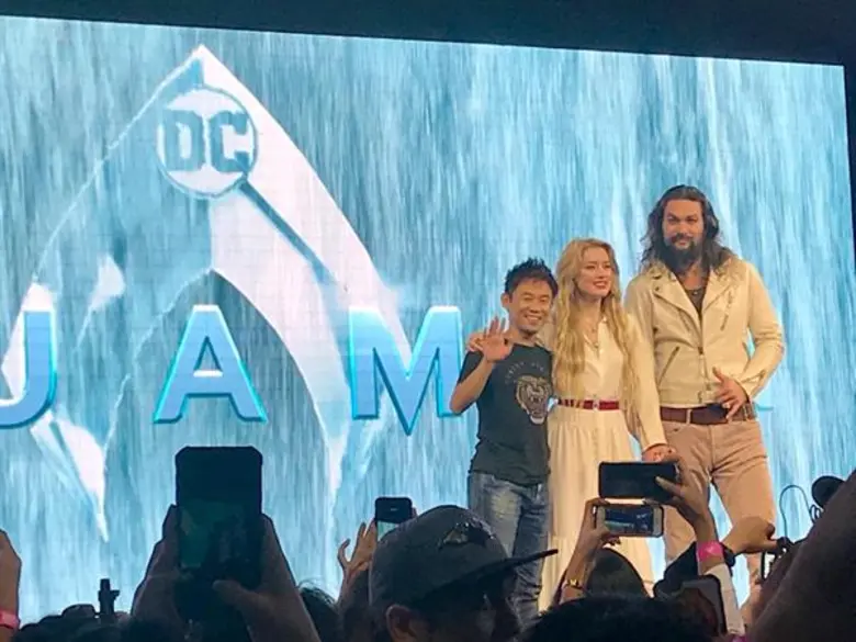 "Aquaman" บุกเอเชียแล้ว! เจมส์ วาน พร้อมด้วย เจสัน โมมัว และแอมเบอร์ เฮิร์ด เดินทางเปิดตัวที่กรุงมะนิลา ประเทศฟิลิปปินส์