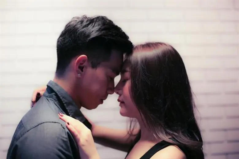 มองความรักแบบรู้จักชีวิต ผ่านเพลง “บังคับให้ยอมรับได้” เพลงใหม่จาก อ้อม-จารุวัฒน์