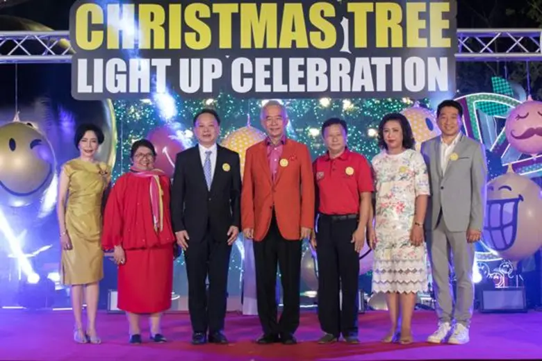 สุวัจน์ ลิปตพัลลภ เปิดงาน LIGHT UP CHRIST...