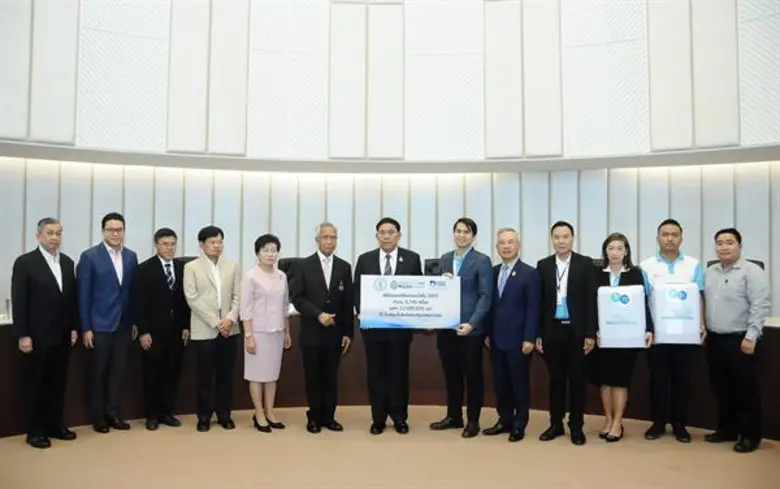 พลตำรวจเอก อัศวิน ขวัญเมือง ผู้ว่าราชการก...