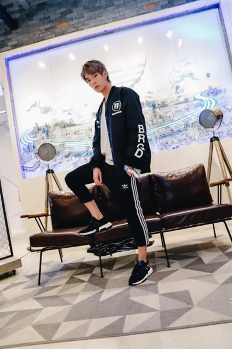 อาดิดาส ออริจินอลส์ ชวนแฟชั่นนิสต้า สายสตรีท อัพเดทแฟชั่นเทรนด์สุดชิค รับปี 2019