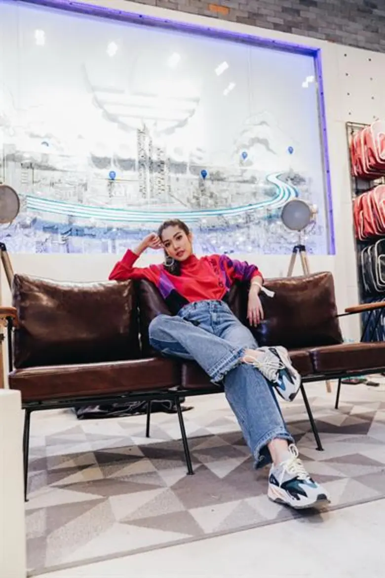 อาดิดาส ออริจินอลส์ ชวนแฟชั่นนิสต้า สายสตรีท อัพเดทแฟชั่นเทรนด์สุดชิค รับปี 2019