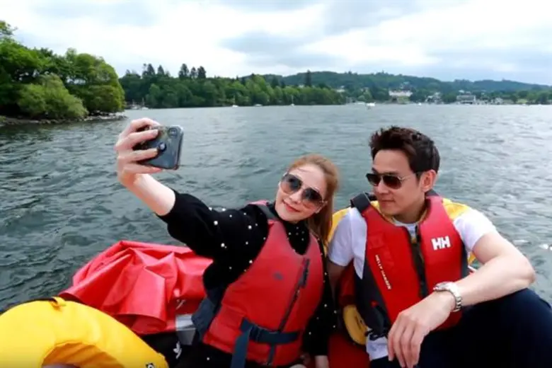 ทีวีไกด์: รายการ "หนีเที่ยวกัน" “ฟลุค&ลี” มากับดวง หวิดพลาดทะเลสาบริบบิ้น!