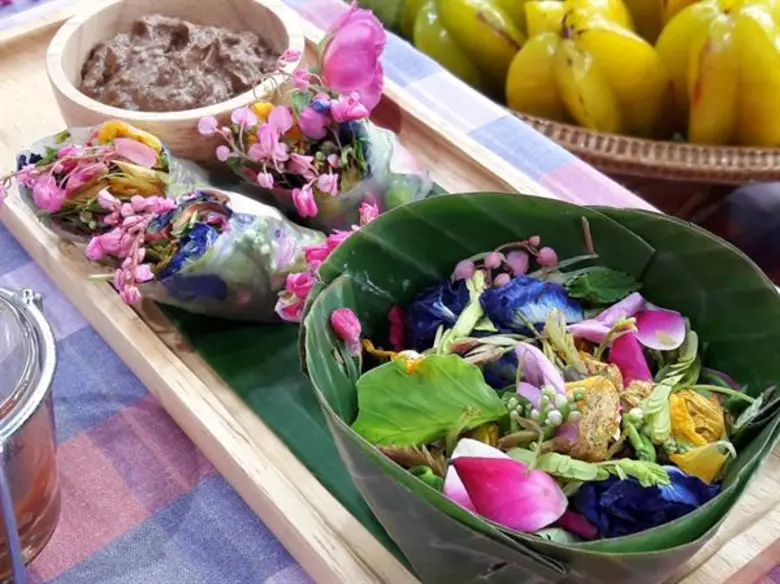 สามพรานโมเดล &เกษตรกรอินทรีย์แฮปปี้ คนไทยตื่นตัวบริโภคออร์แกนิก แห่ร่วมงานสังคมสุขใจล้นหลาม ยอดพุ่งทะลุเป้า 2 หมื่นคน