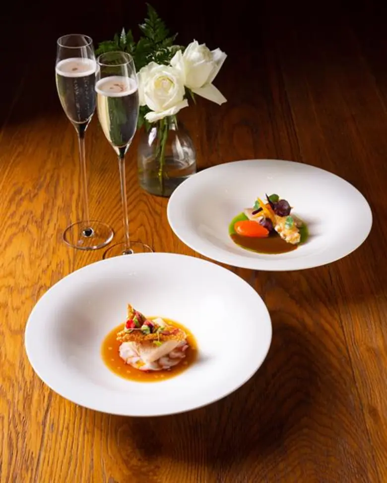 ห้องอาหาร เอเลเมนท์ (Elements Restaurant)...