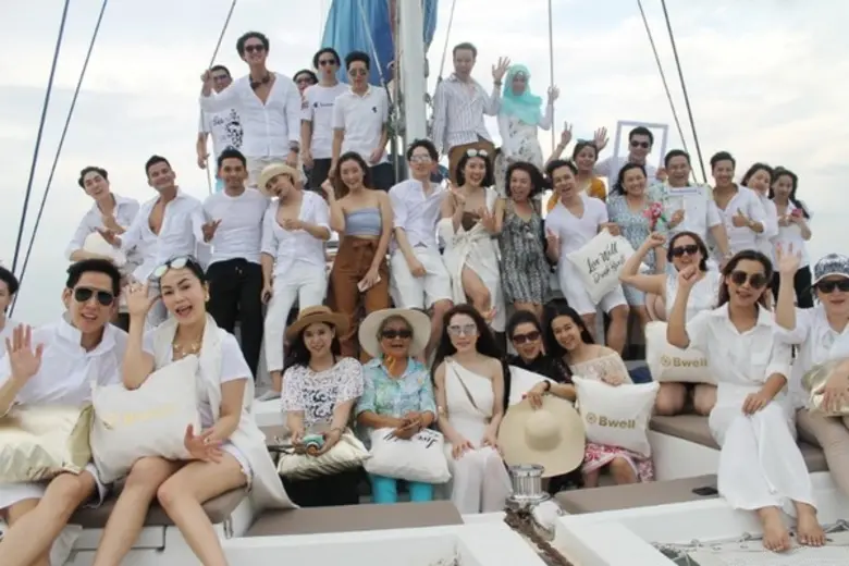 ผลิตภัณฑ์เครื่องดื่มรังนกแท้จากธรรมชาติ 1...