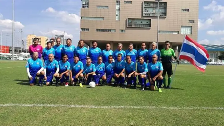 รองศาสตราจารย์ ดร.ชาติชาย อิสรัมย์ รองอธิ...