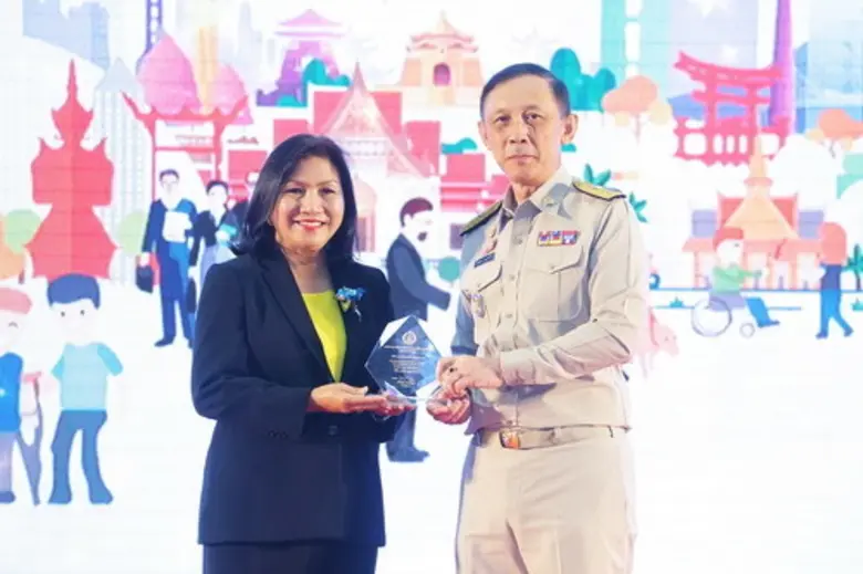 กลุ่มทรู รับโล่รางวัลองค์กรที่สนับสนุนงาน...