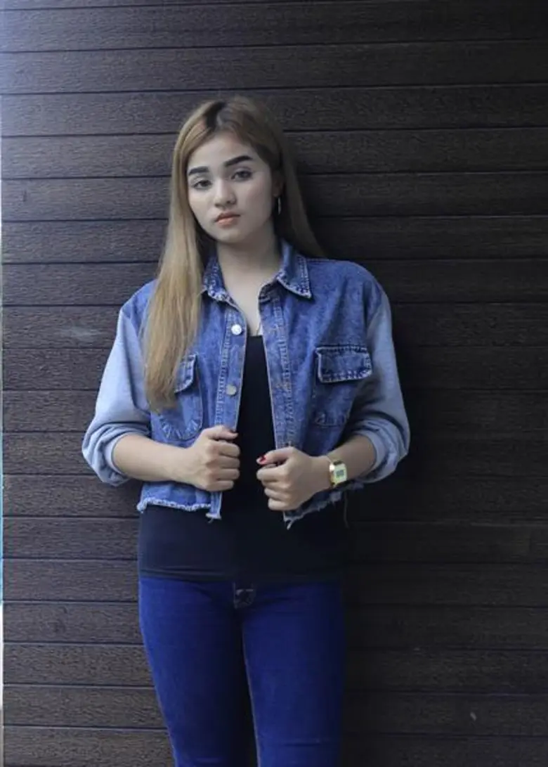 ออกอาการปลื้มสุดๆสำหรับศิลปินสาวสวยน้องให...