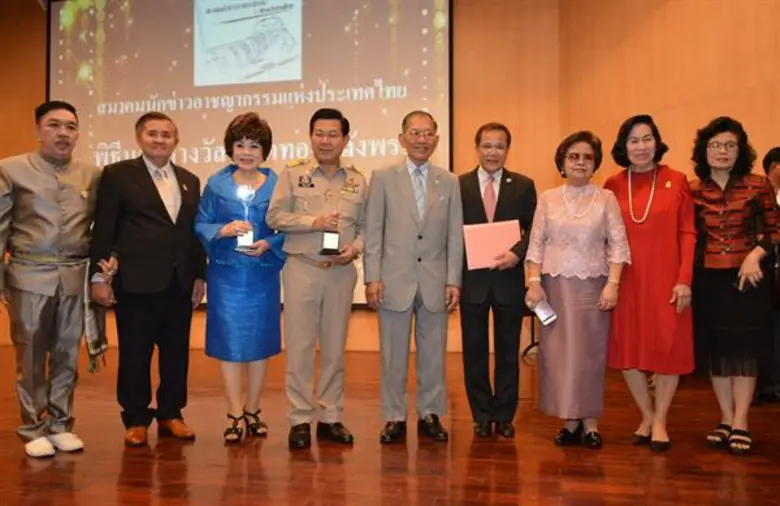 เปิดใจ “ไชยวัฒน์ หาญสมวงศ์” ประธานสภาเอสเอ็มอี  รับรางวัล'ผู้ปิดทองหลังพระ’ประจำปี 2561