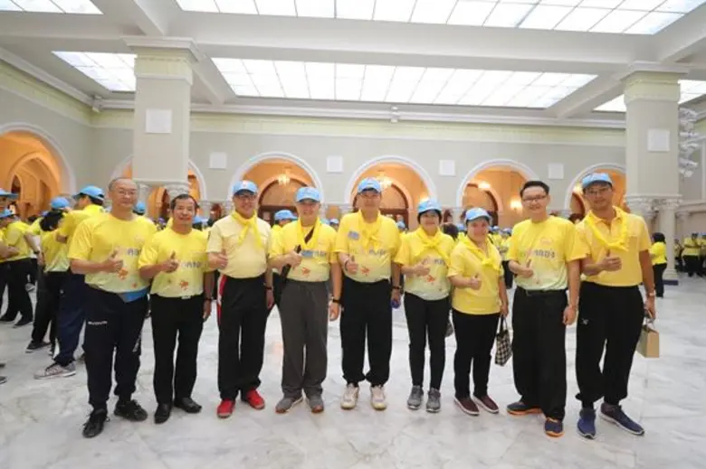 เลขาธิการ ส.ป.ก. และคณะ เดินรณรงค์ "คน รัก คลอง” ไม่ทิ้ง ไม่เท ทุ่มทำความดี