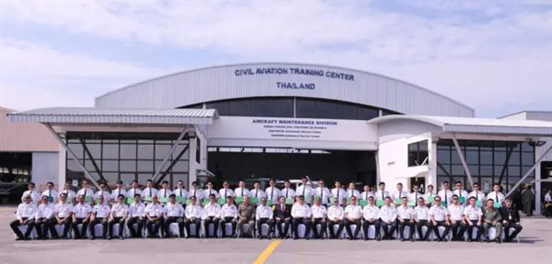 พิธีประดับเครื่องหมายแสดงความสามารถในการบิน (ครึ่งปีก) AP-114 และ HP-50